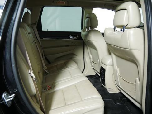 Used 2015 Jeep Grand Cherokee Limited w/ Luxury Group II RWD image 13
