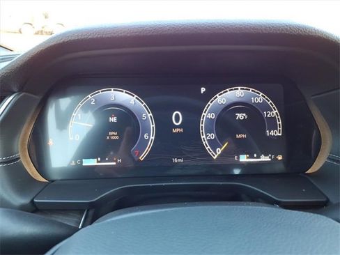 New 2025 Jeep Grand Cherokee Limited image 23