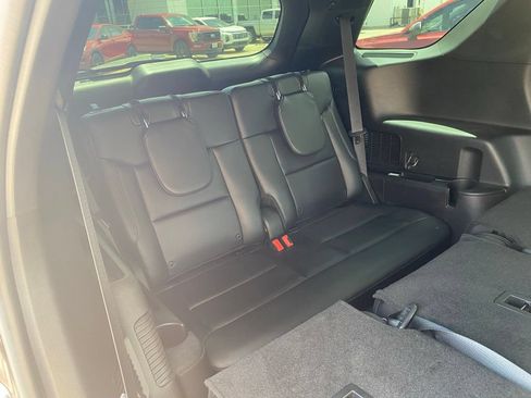 Used 2020 Ford Explorer Limited RWD image 13