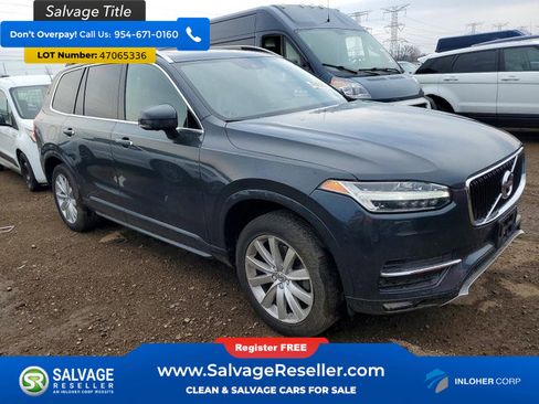 Used 2017 Volvo XC90 T6 Momentum w/ Vision Package image 5