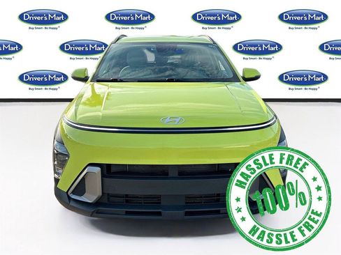 Used 2025 Hyundai Kona SEL FWD image 2