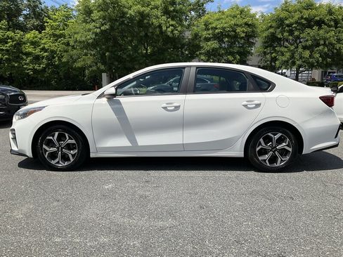 Used 2020 Kia Forte LXS FWD image 8