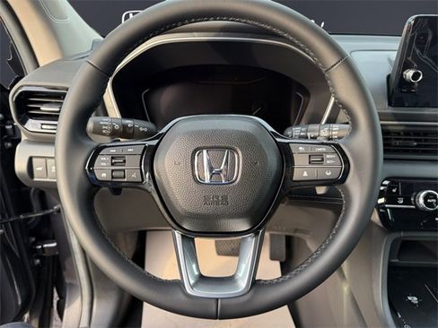 Certified 2025 Honda Pilot EX-L image 12