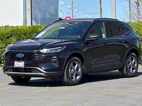 Used 2025 Ford Escape ST-Line image 8