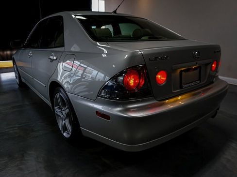 Used 2002 Lexus IS 300 image 82