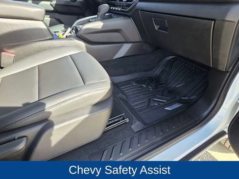 Used 2025 Chevrolet Colorado Trail Boss image 14