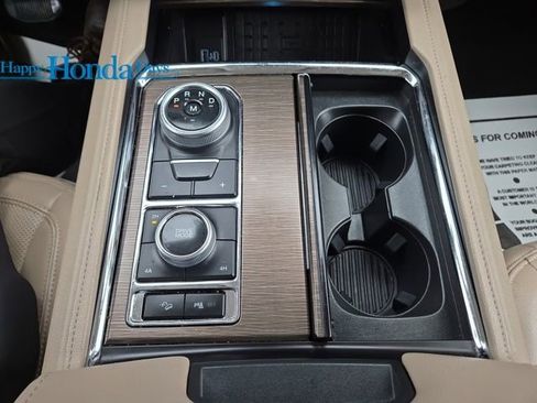 Used 2024 Ford Expedition Max Limited image 31