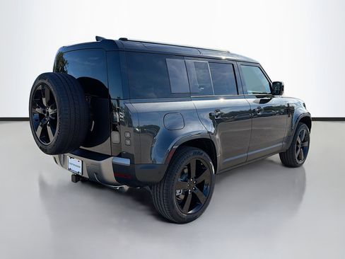 New 2026 Land Rover Defender 110 S image 5