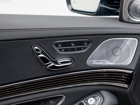Used 2020 Mercedes-Benz Maybach S 560 4MATIC image 29