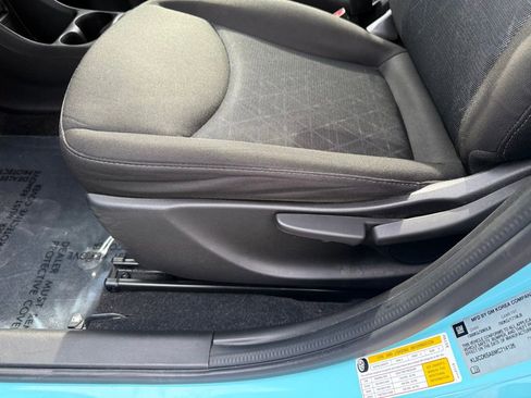 Used 2021 Chevrolet Spark LT image 7