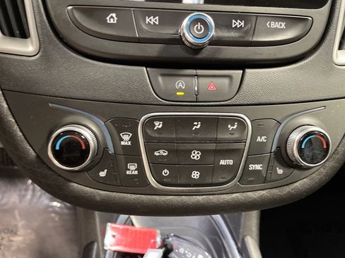 Used 2023 Chevrolet Malibu LT image 13