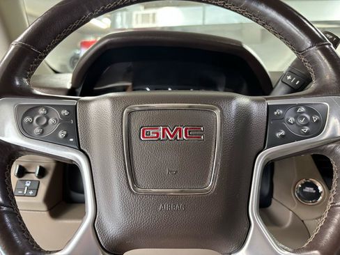 Used 2020 GMC Yukon XL SLT w/ Open Road Package AWD/4WD image 27
