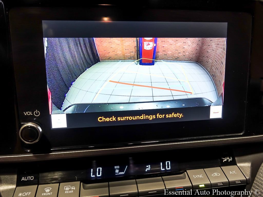 Used 2025 Toyota Camry SE FWD image 20