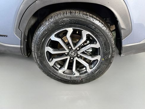 Used 2023 Toyota Corolla Cross AWD Hybrid image 37