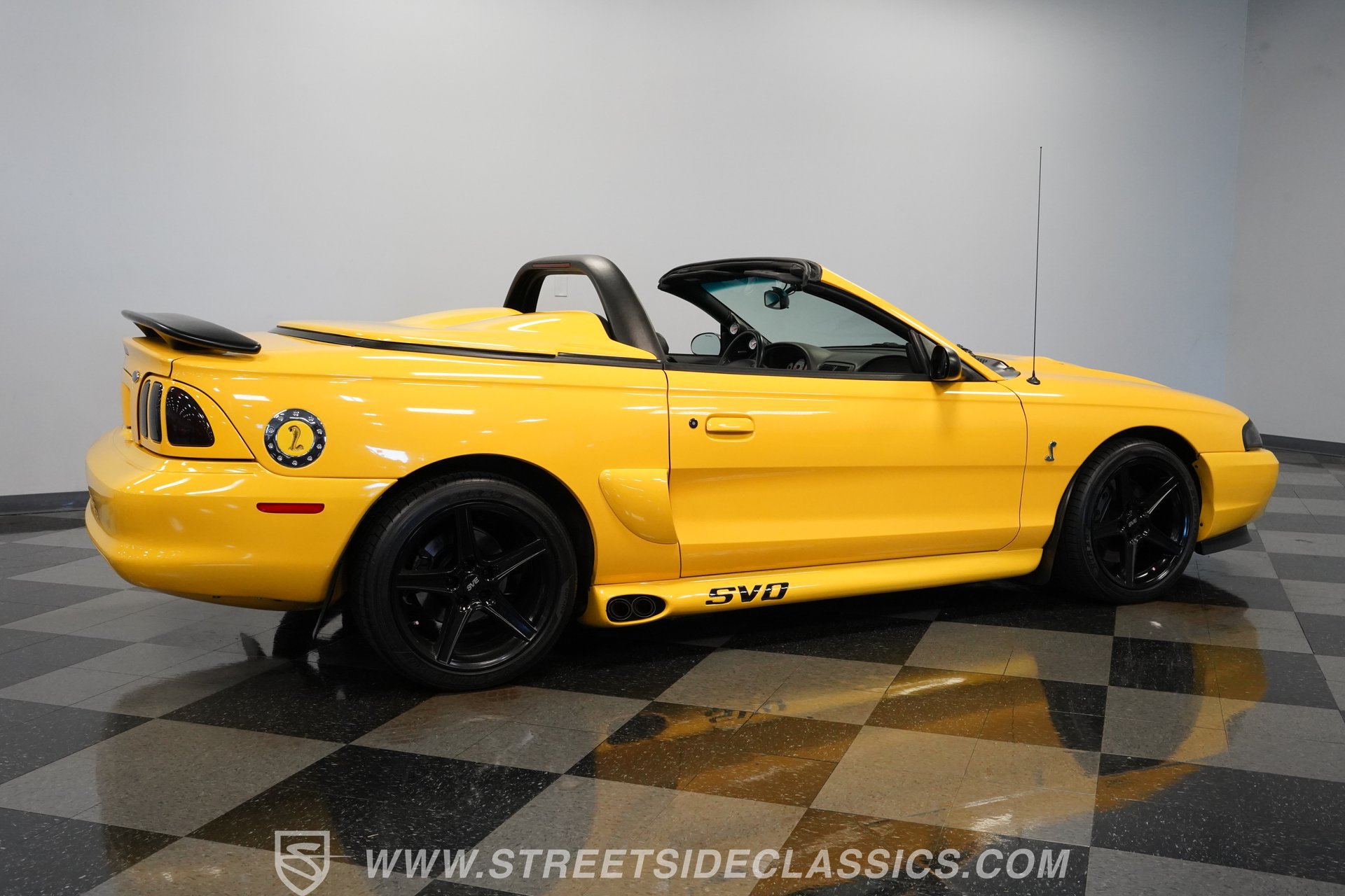 Used 1998 Ford Mustang Cobra RWD image 14