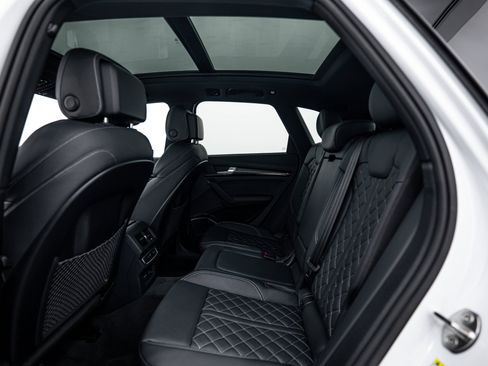 Certified 2025 Audi SQ5 Premium Plus w/ Premium Plus Package AWD/4WD image 21