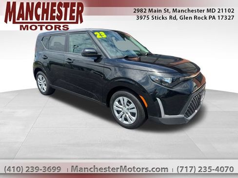 Used 2023 Kia Soul LX FWD image 1