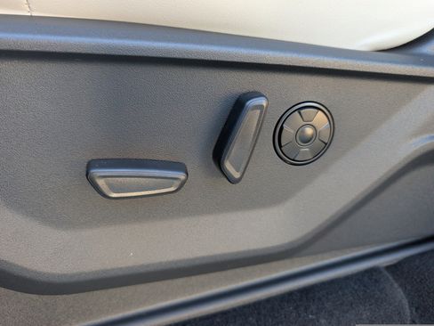 New 2025 Ford Expedition Max Platinum w/ Platinum Ultimate Package image 23