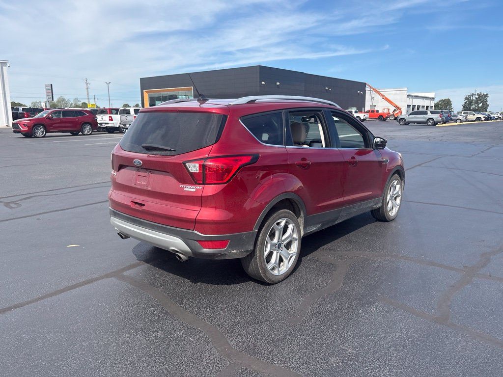 Used 2019 Ford Escape Titanium FWD image 15