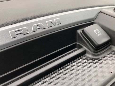 Used 2021 RAM 2500 Big Horn image 32