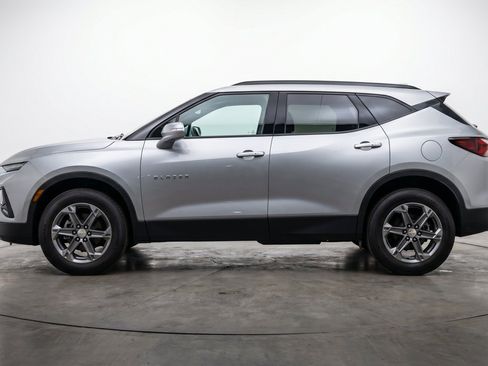 Used 2025 Chevrolet Blazer LT FWD image 5