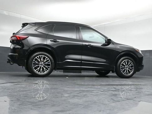 Certified 2024 Ford Escape ST-Line Select w/ Class II Trailer Tow Package AWD/4WD image 37