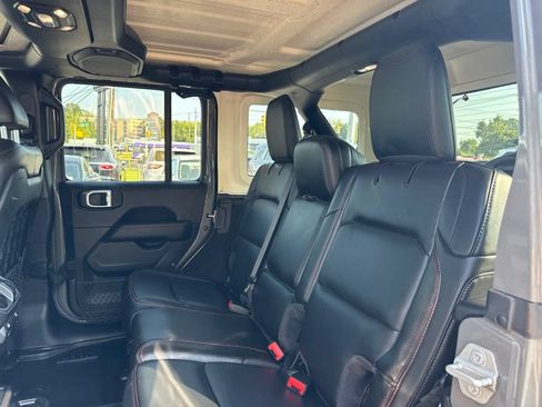 Used 2020 Jeep Wrangler Unlimited Rubicon AWD/4WD image 25
