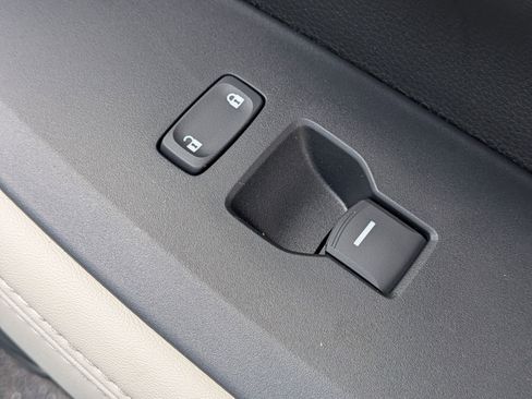 New 2026 Honda HR-V LX image 32