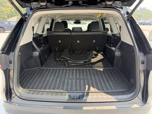 Certified 2024 Toyota Grand Highlander AWD image 13