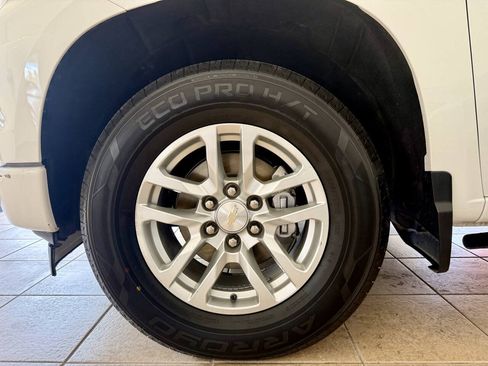 Used 2023 Chevrolet Silverado 1500 Custom AWD/4WD image 15