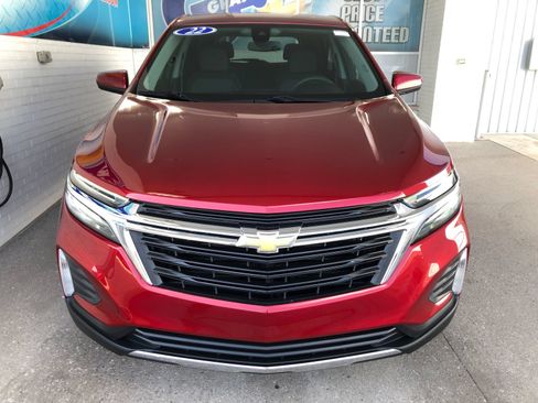Used 2022 Chevrolet Equinox LT FWD image 2