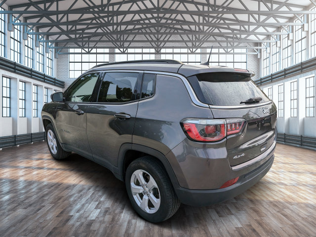 Used 2019 Jeep Compass Latitude w/ Cold Weather Group AWD/4WD image 5