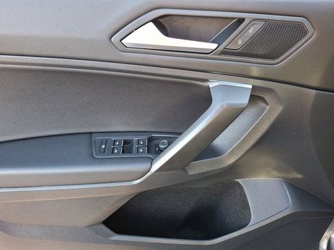 Certified 2021 Volkswagen Tiguan SE R-Line image 14