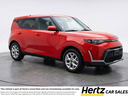 Used 2025 Kia Soul LX w/ LX Technology Package