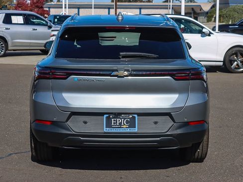 New 2026 Chevrolet Equinox EV LT image 3