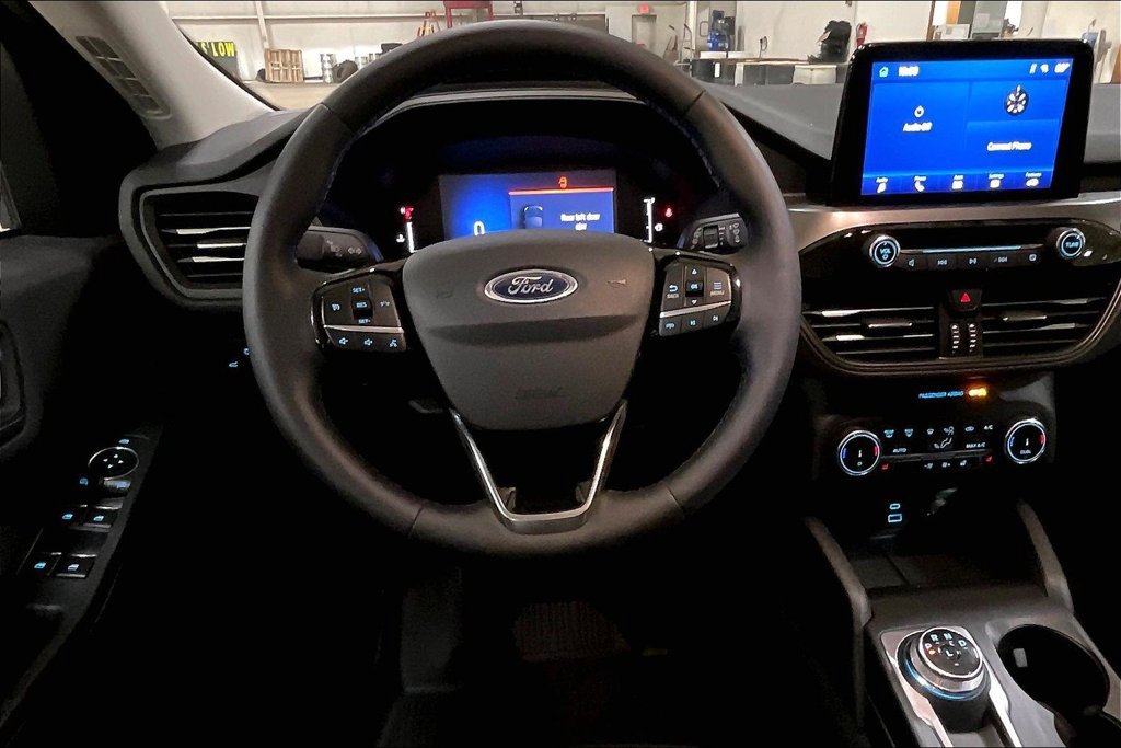 Certified 2023 Ford Escape Active AWD/4WD image 5