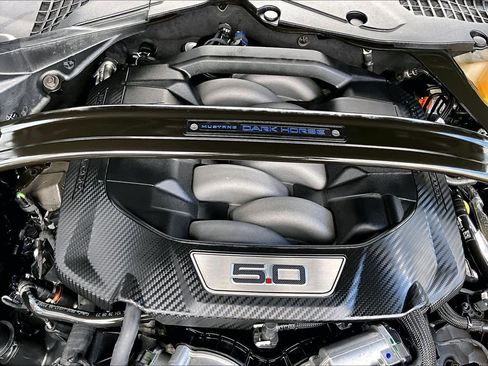 Used 2025 Ford Mustang Dark Horse image 32