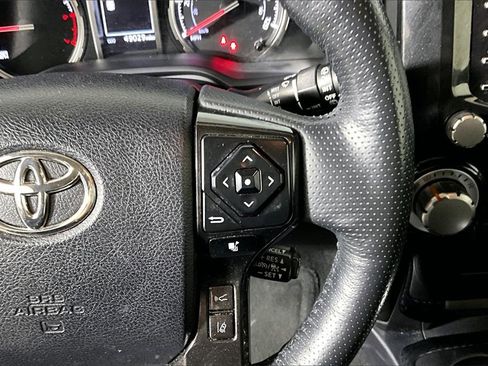 Used 2024 Toyota 4Runner TRD Off-Road Premium image 15