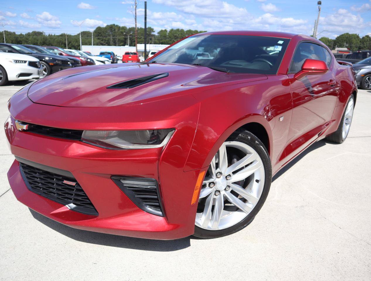 Used 2018 Chevrolet Camaro SS RWD image 2