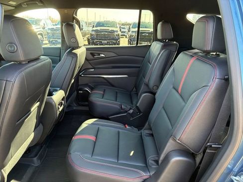 New 2026 Chevrolet Traverse RS AWD/4WD image 17