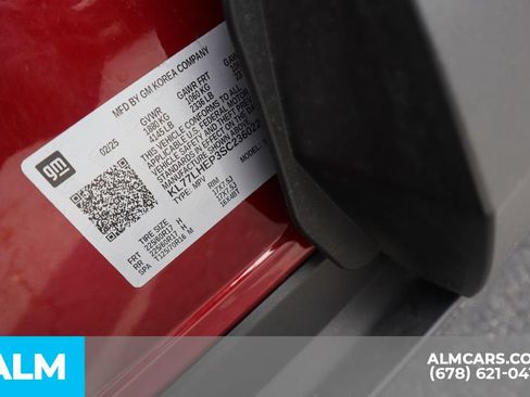 Used 2025 Chevrolet Trax LT w/ LT Convenience Package FWD image 38