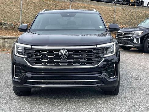 Used 2024 Volkswagen Atlas Cross Sport SEL R-Line AWD/4WD image 2