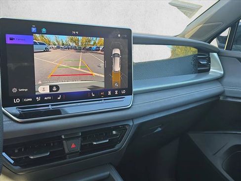 New 2026 Volkswagen Tiguan SE R-Line FWD image 12