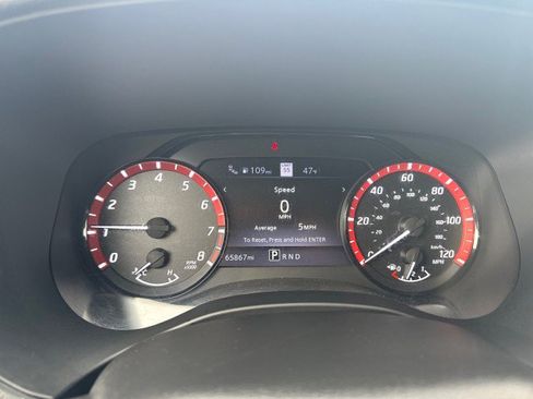 Used 2022 Nissan Frontier Pro-X image 6