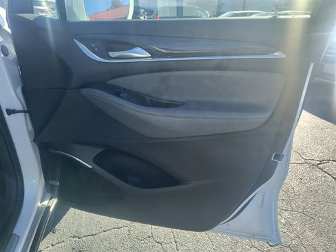 Used 2020 Buick Enclave Essence w/ Sound and Sites Package image 22