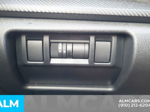 Used 2025 Subaru Crosstrek 2.0i Premium w/ Convenience Package #2 image 16