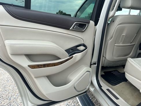 Used 2015 GMC Yukon Denali w/ Premium Package image 26