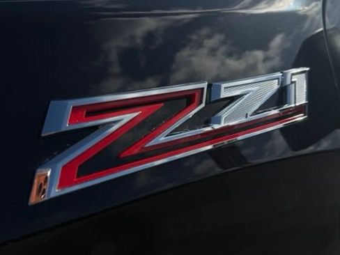 Used 2021 Chevrolet Silverado 1500 Custom Trail Boss AWD/4WD image 4