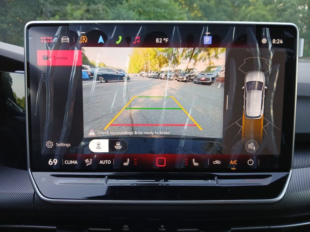 New 2026 Volkswagen GTI SE FWD image 20