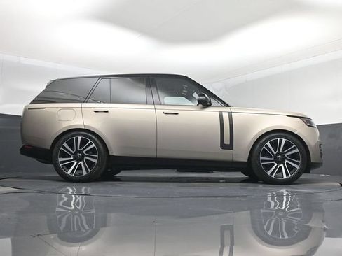 Used 2023 Land Rover Range Rover SE AWD/4WD image 16